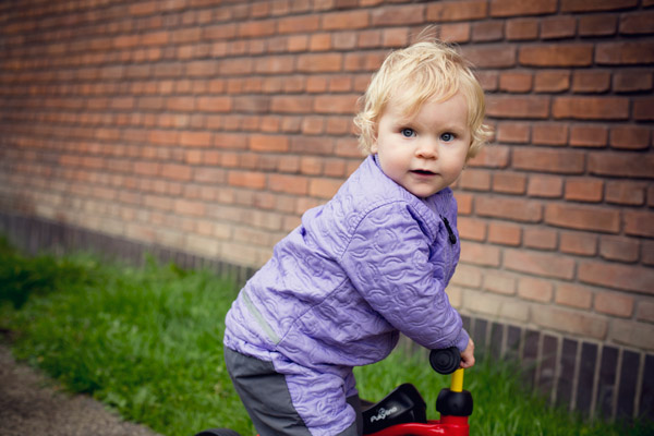 udendørs babyfotografi framthebaby